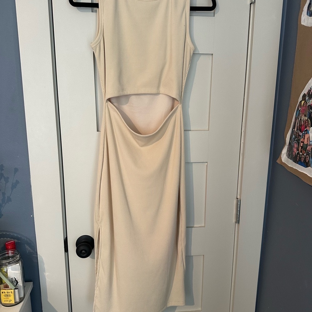 Elegant Cream Sleeveless Dress